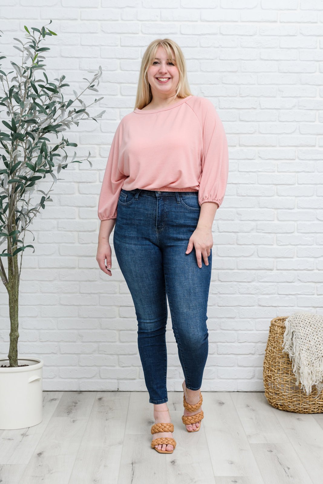 Don't Go Yet Top (Online Exclusive) - Uptown Boutique Ramona