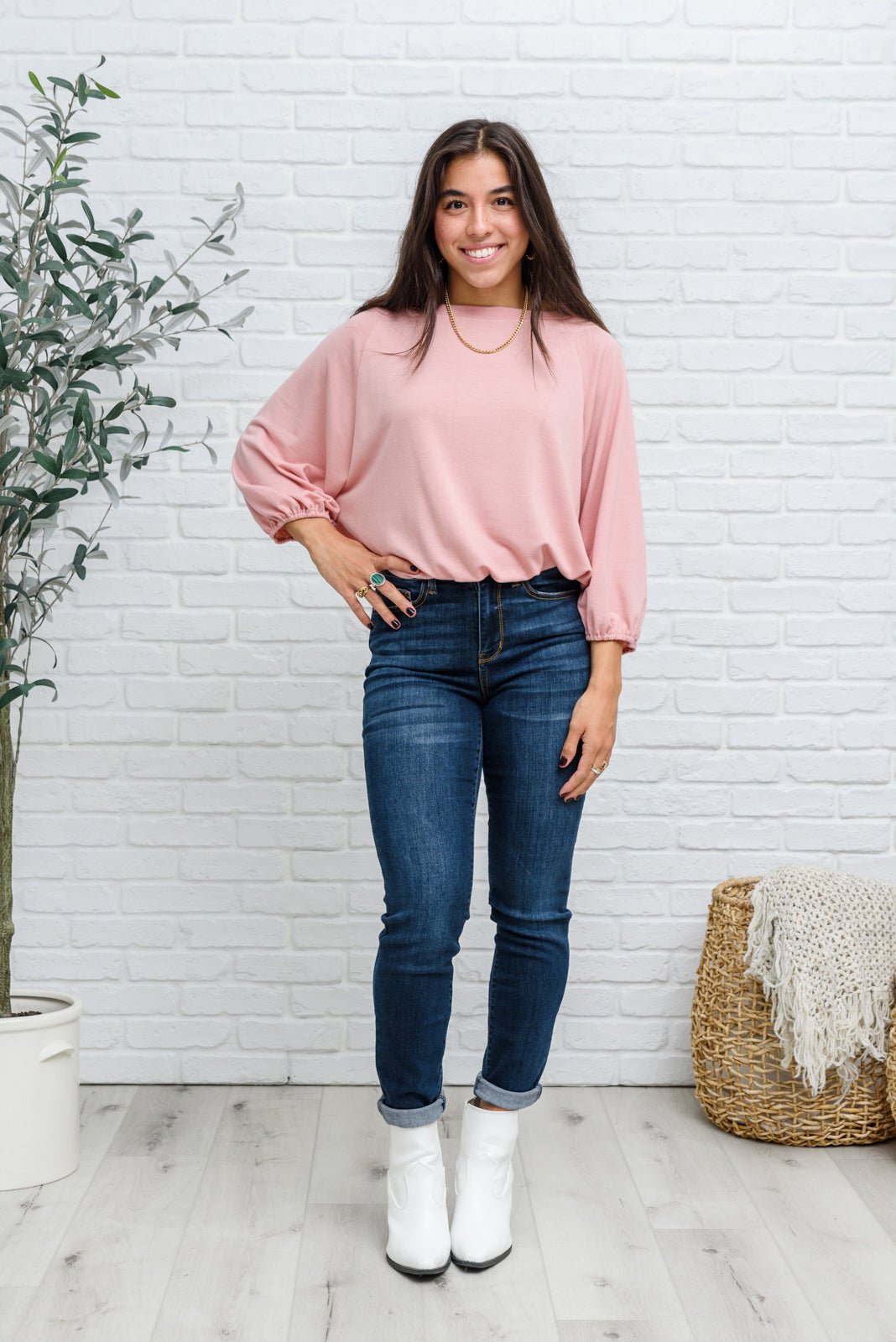 Don't Go Yet Top (Online Exclusive) - Uptown Boutique Ramona