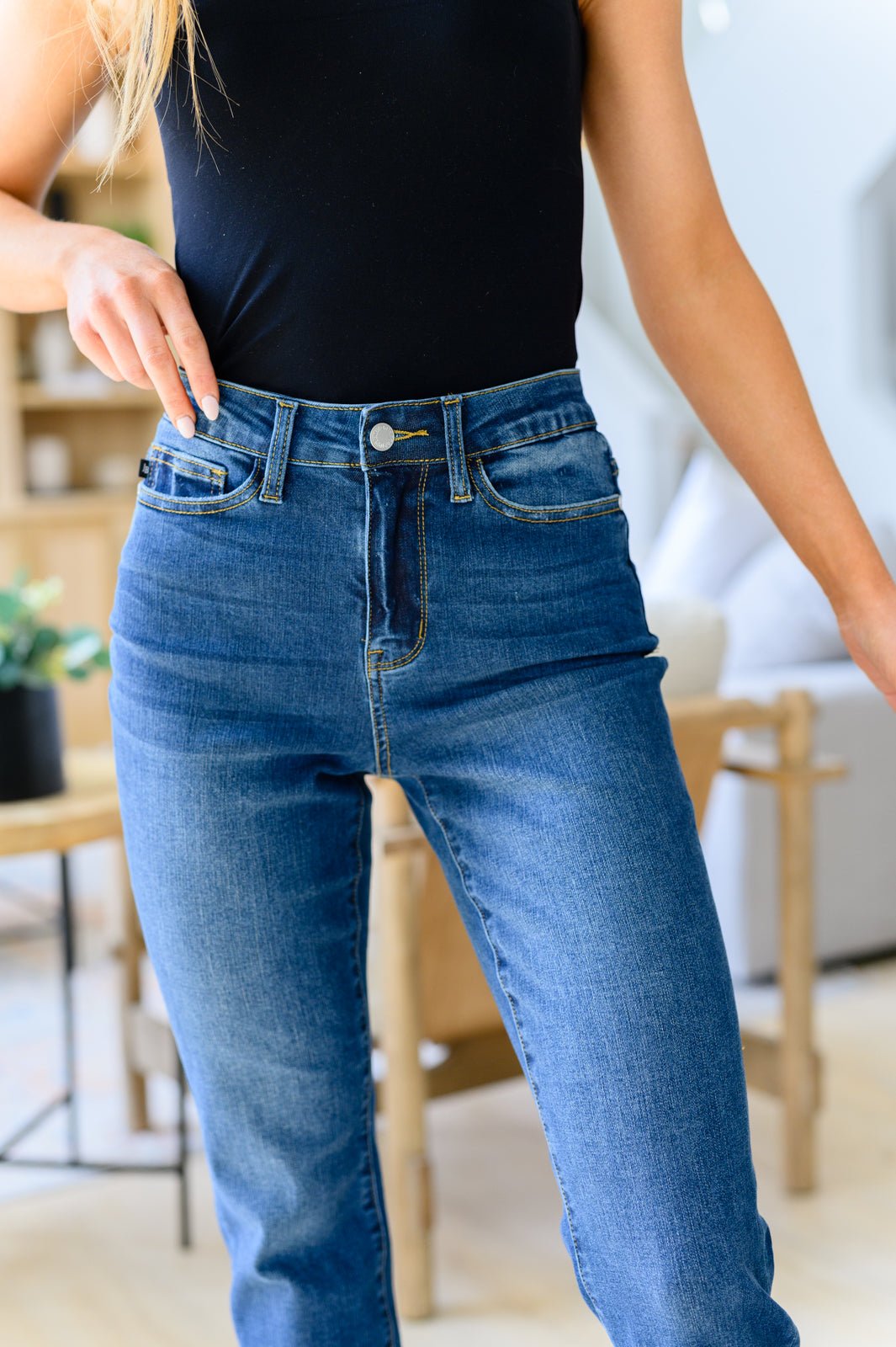 Downtown High Rise Boyfriend Jeans (Online Exclusive) - Uptown Boutique Ramona