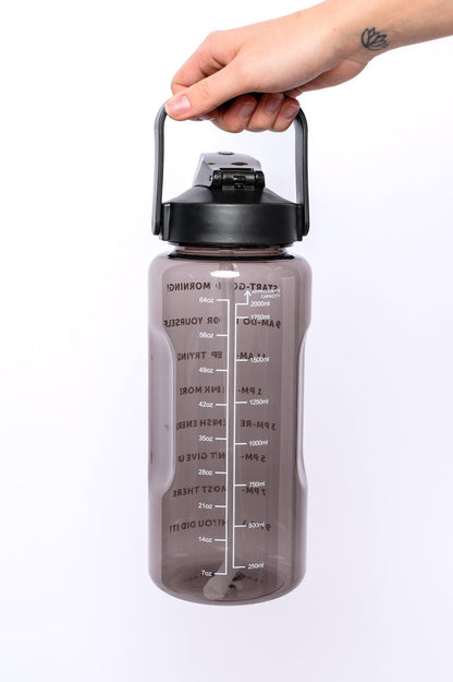 Elevated Water Tracking Bottle in Black (Online Exclusive) - Uptown Boutique Ramona