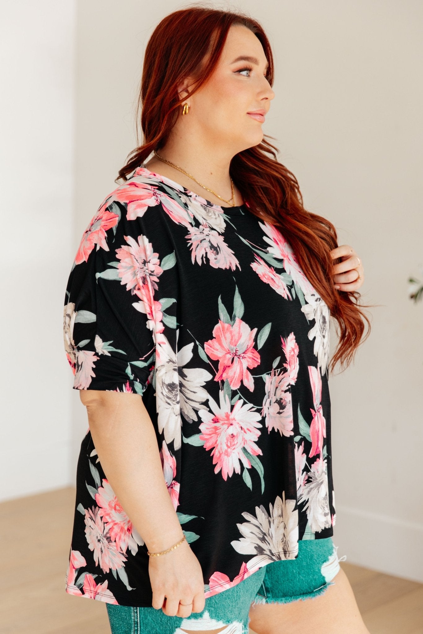 Essential Blouse in Black Floral (Online Exclusive) - Uptown Boutique Ramona