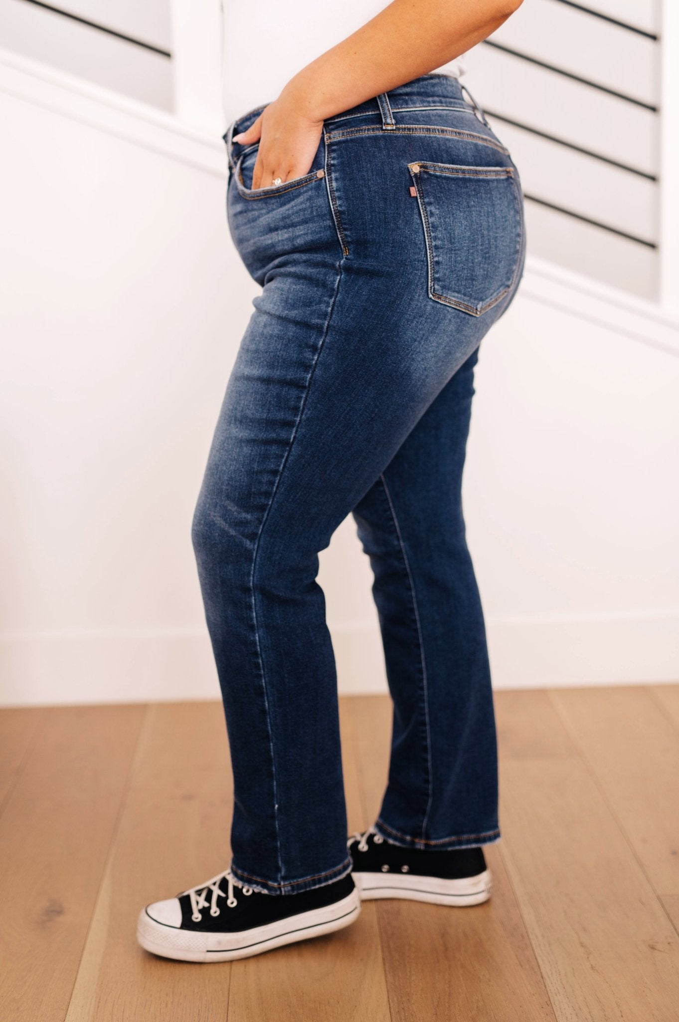 Estelle High Waist Thermal Straight Jeans (Online Exclusive) - Uptown Boutique Ramona