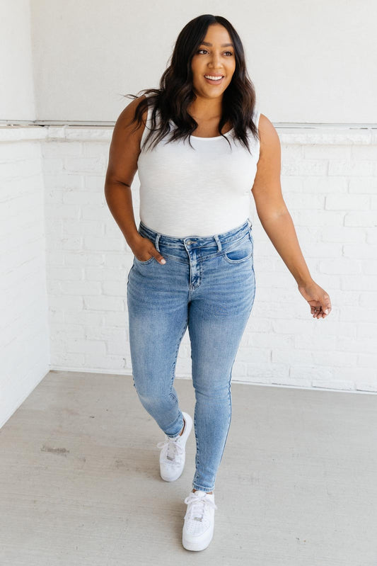 Feeling Blue Jeans (Online Exclusive) (Online Exclusive) - Uptown Boutique Ramona