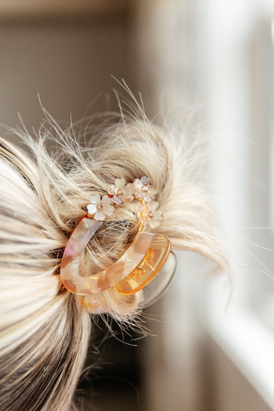 Flower Eclipse Claw Clip (Online Exclusive) - Uptown Boutique Ramona