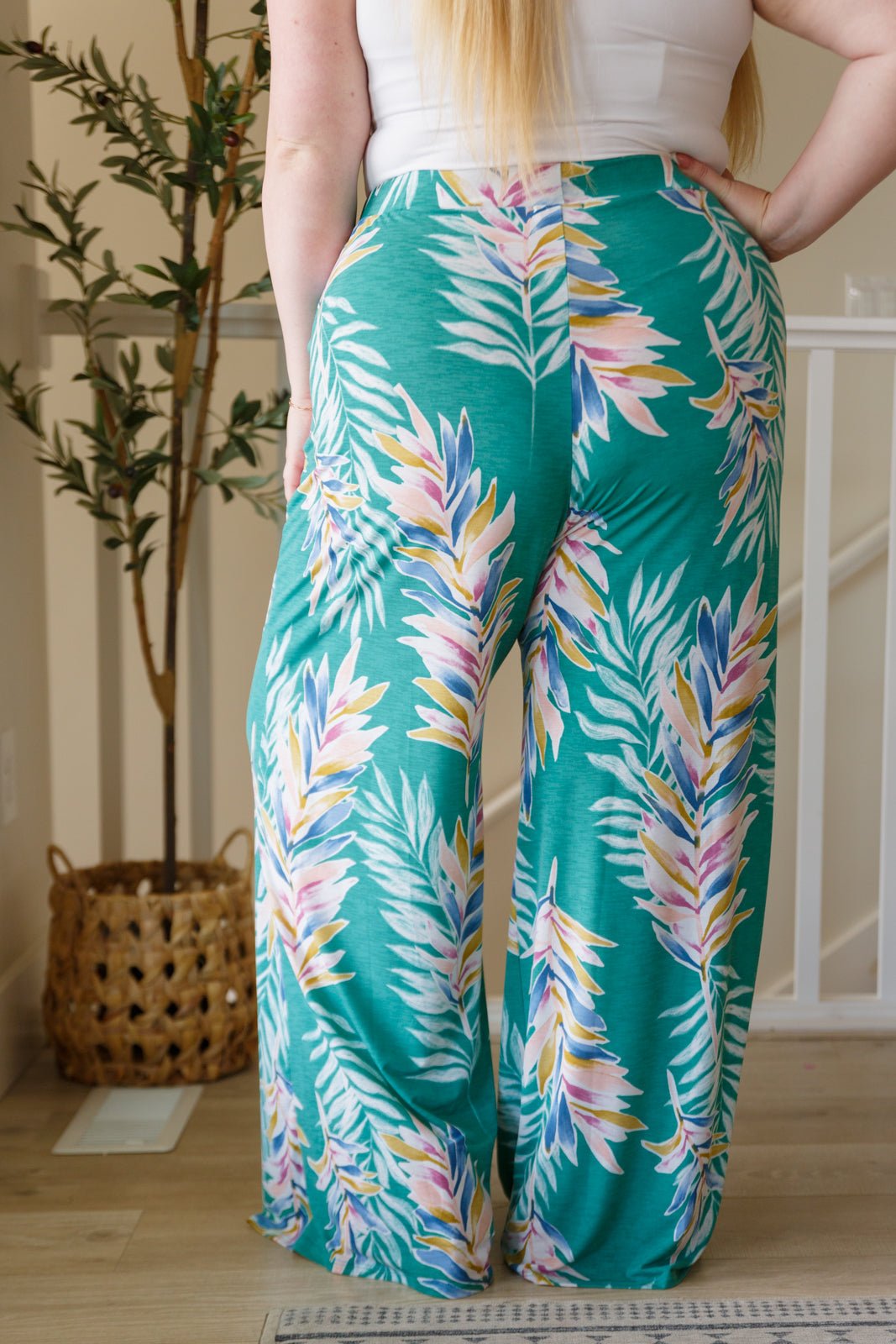 Hawaiiana Floral Print Pants (Online Exclusive) - Uptown Boutique Ramona