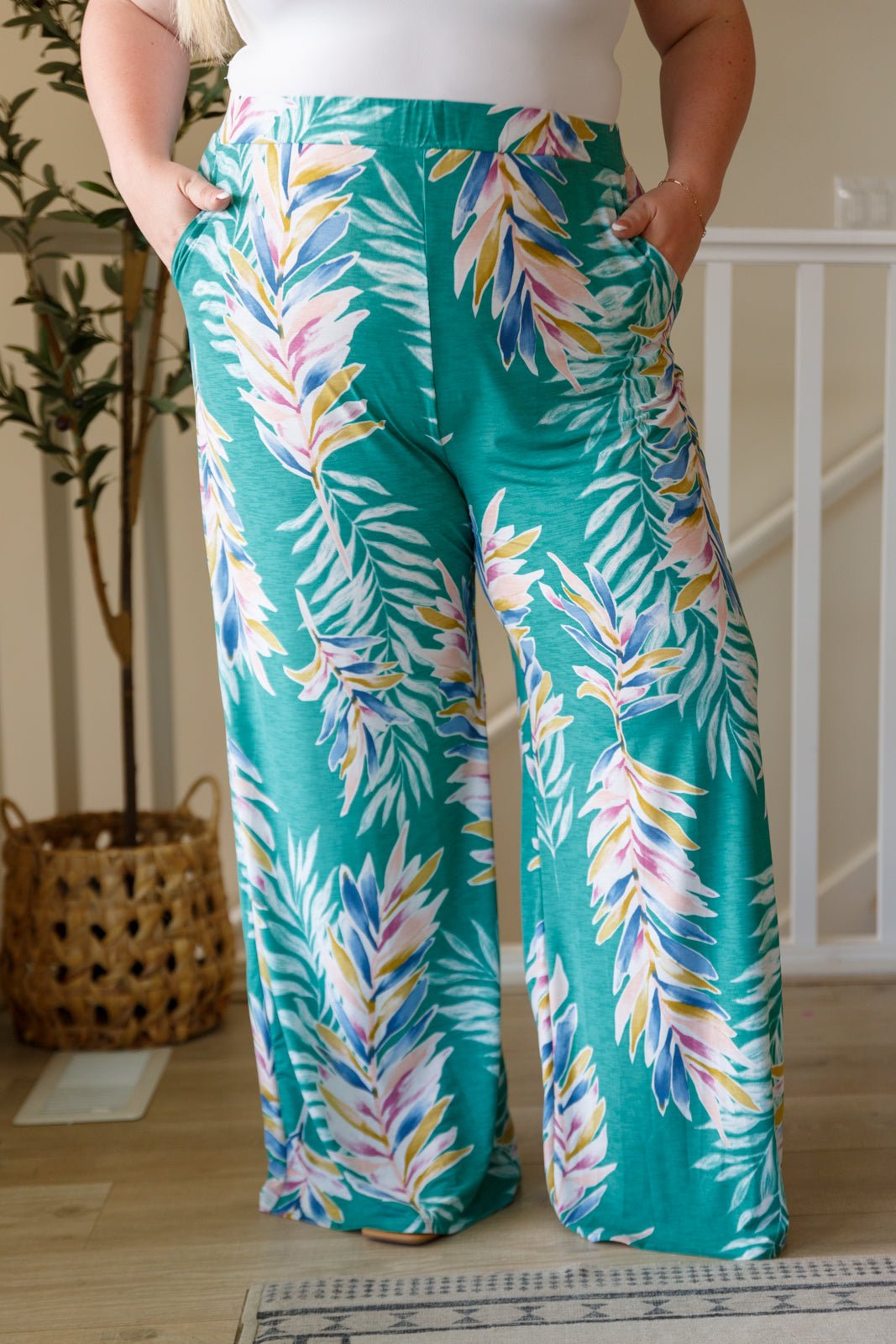 Hawaiiana Floral Print Pants (Online Exclusive) - Uptown Boutique Ramona