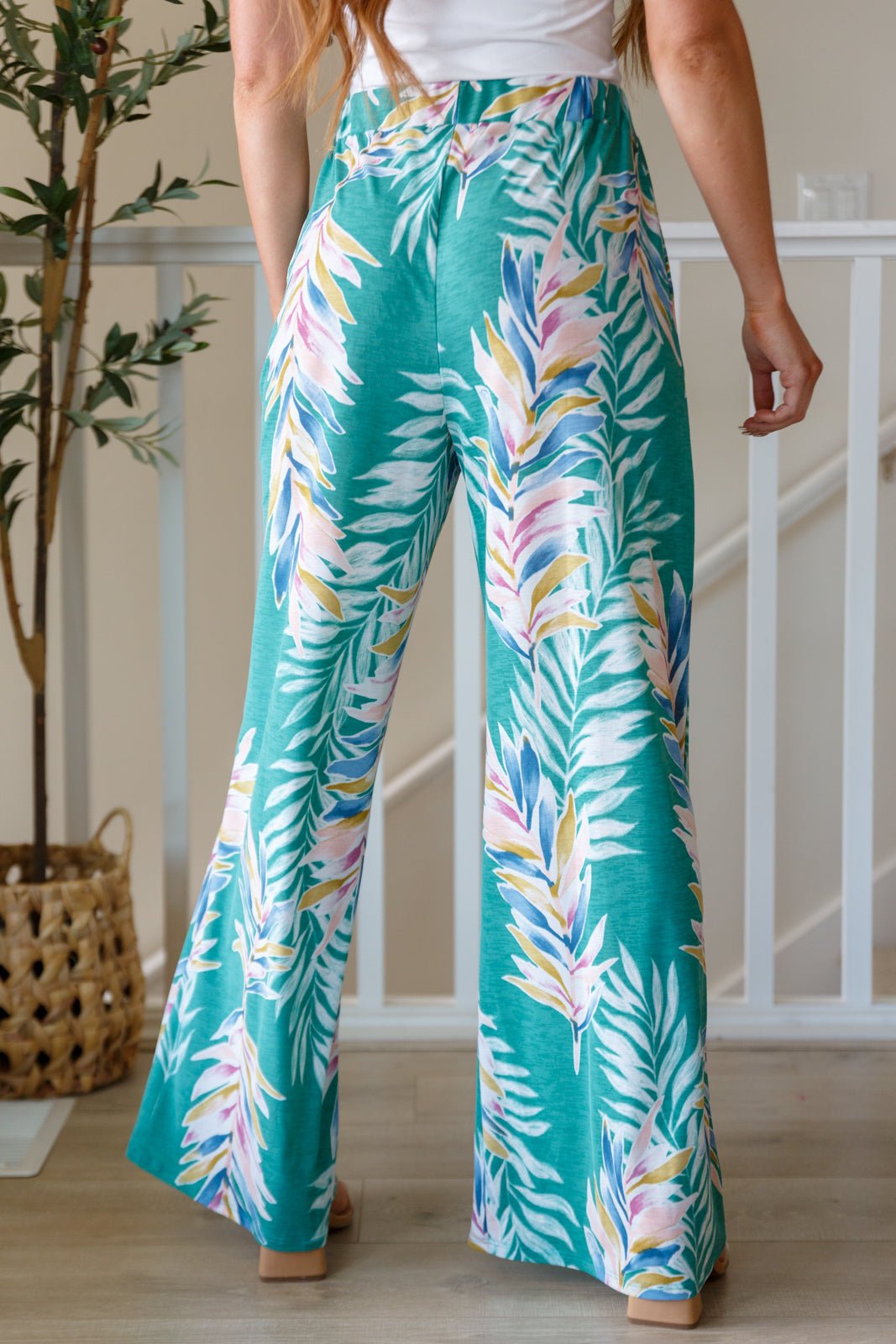 Hawaiiana Floral Print Pants (Online Exclusive) - Uptown Boutique Ramona