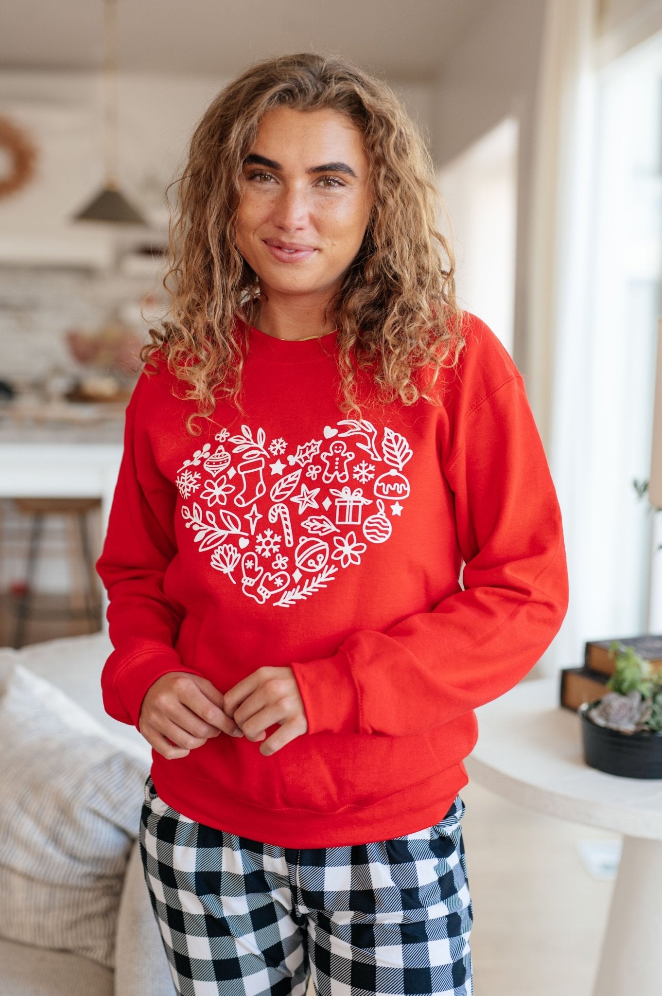 Holiday Heart Sweatshirt (Online Exclusive) - Uptown Boutique Ramona