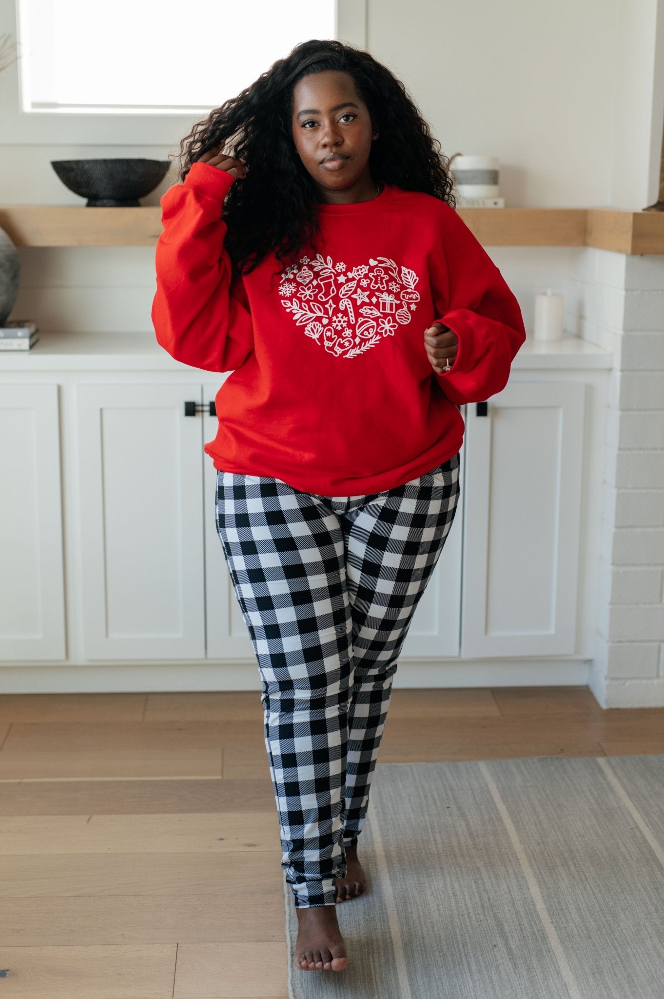 Holiday Heart Sweatshirt (Online Exclusive) - Uptown Boutique Ramona