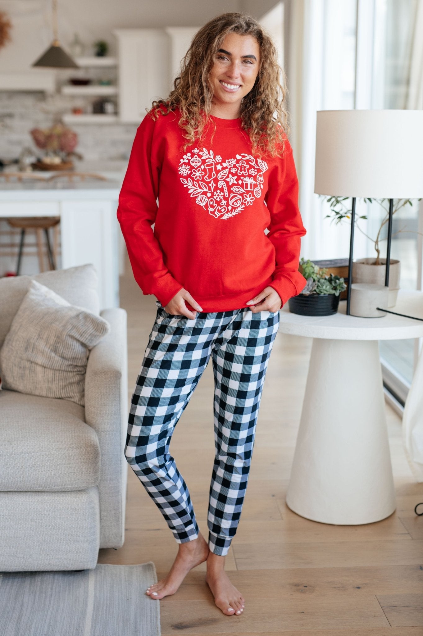 Holiday Heart Sweatshirt (Online Exclusive) - Uptown Boutique Ramona