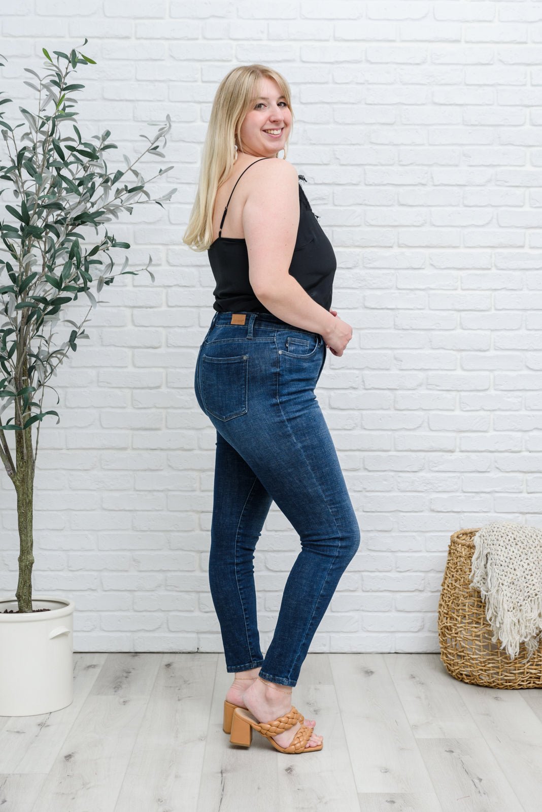 Infinite Memories Lace Bodysuit In Black (Online Exclusive) - Uptown Boutique Ramona