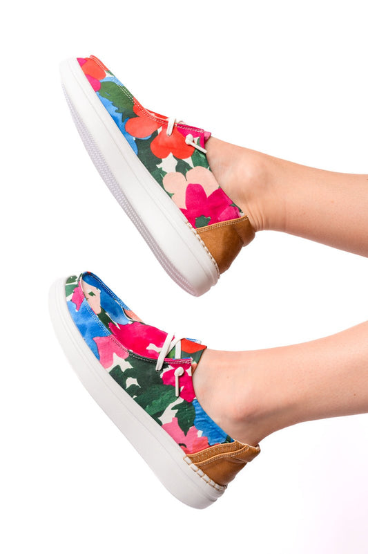 Kayak 2 Shoes in Floral (Online Exclusive) - Uptown Boutique Ramona