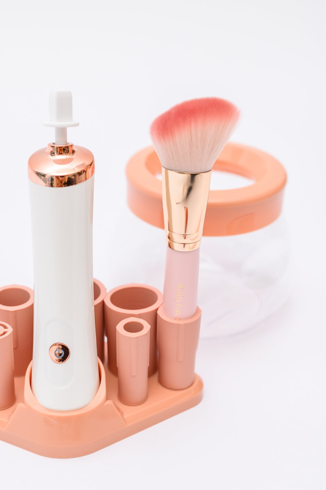 Like A Whirlwind Makeup Brush Cleaning Kit (Online Exclusive) - Uptown Boutique Ramona