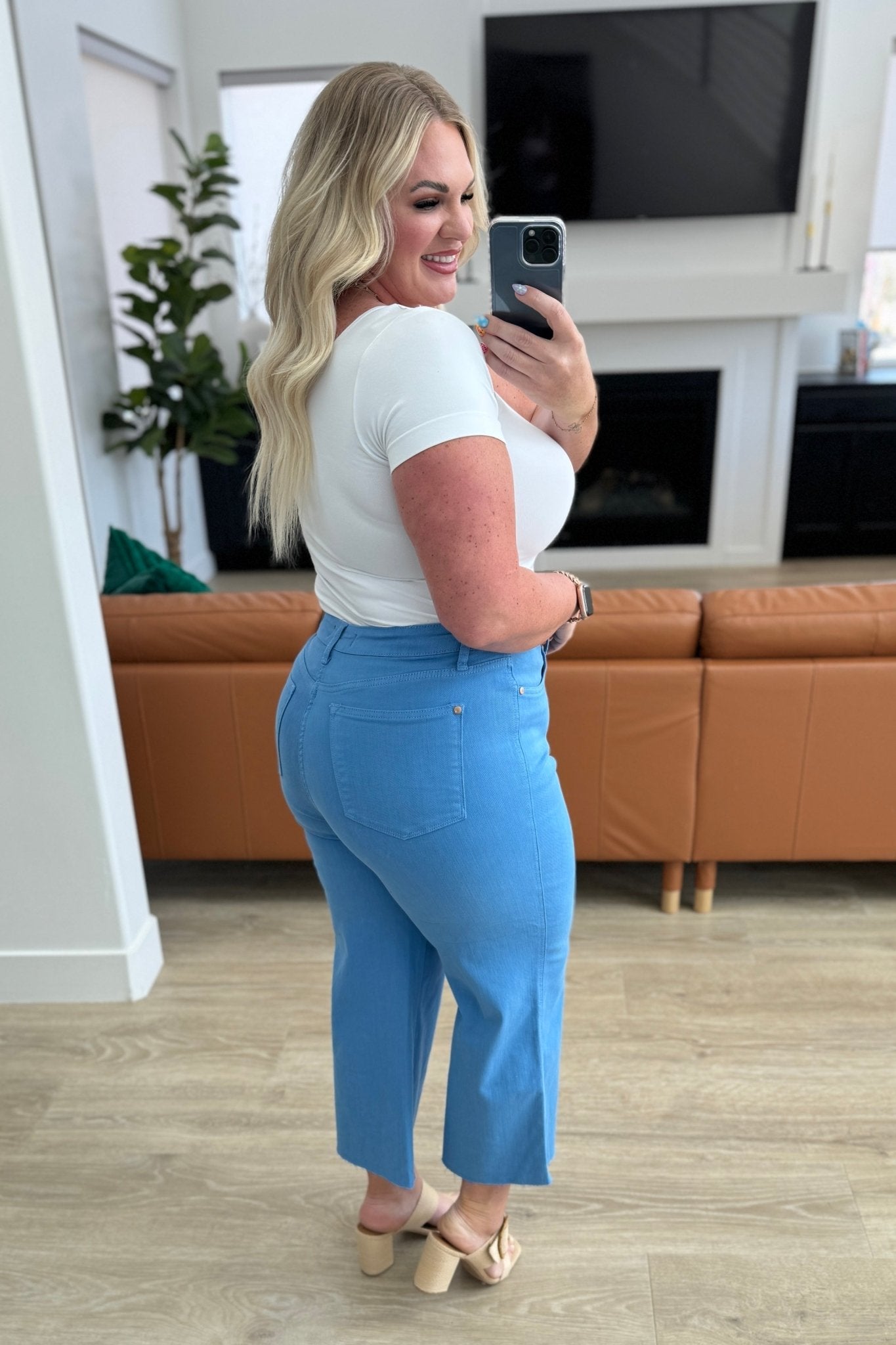 Lisa High Rise Control Top Wide Leg Crop Jeans in Sky Blue (Online Exclusive) - Uptown Boutique Ramona