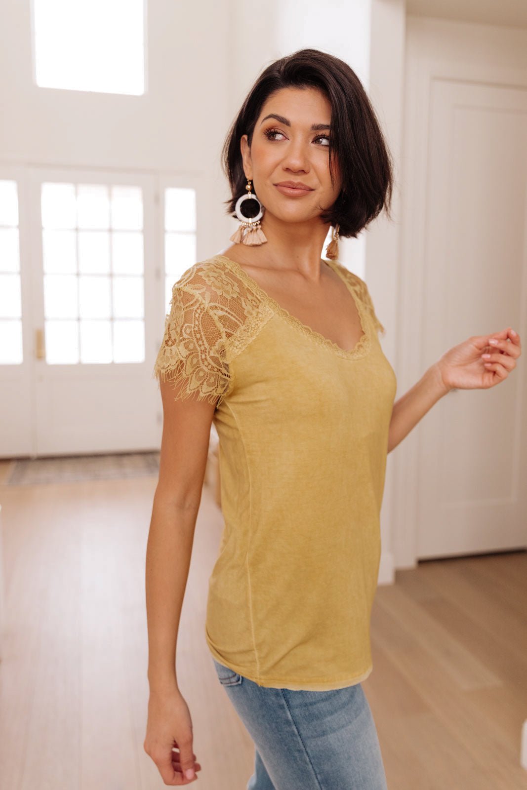 Lovely Lace Tee In Yellow (Online Exclusive) - Uptown Boutique Ramona