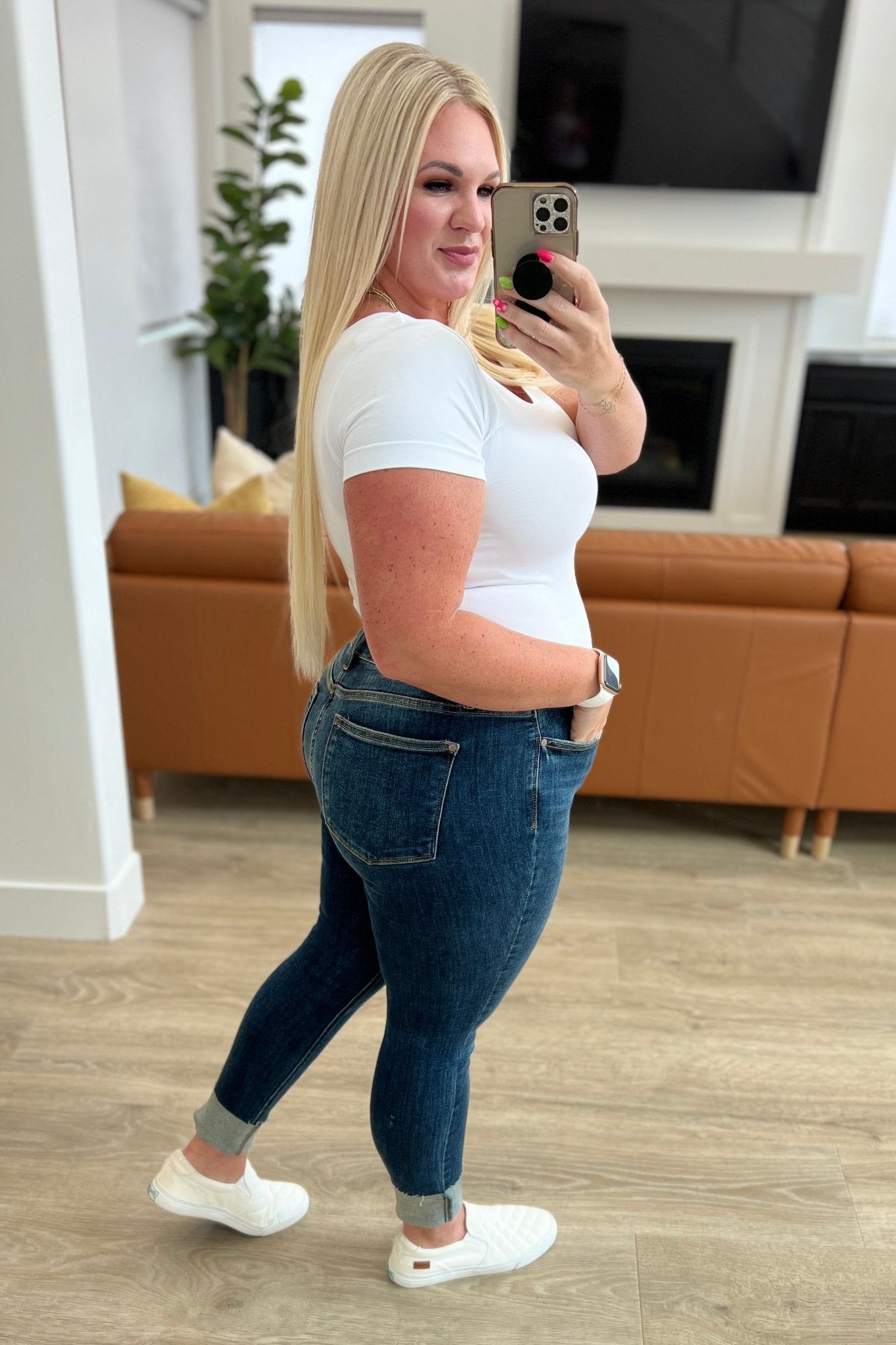 Lydia Mid Rise Vintage Raw Hem Skinny Jeans (Online Exclusive) - Uptown Boutique Ramona