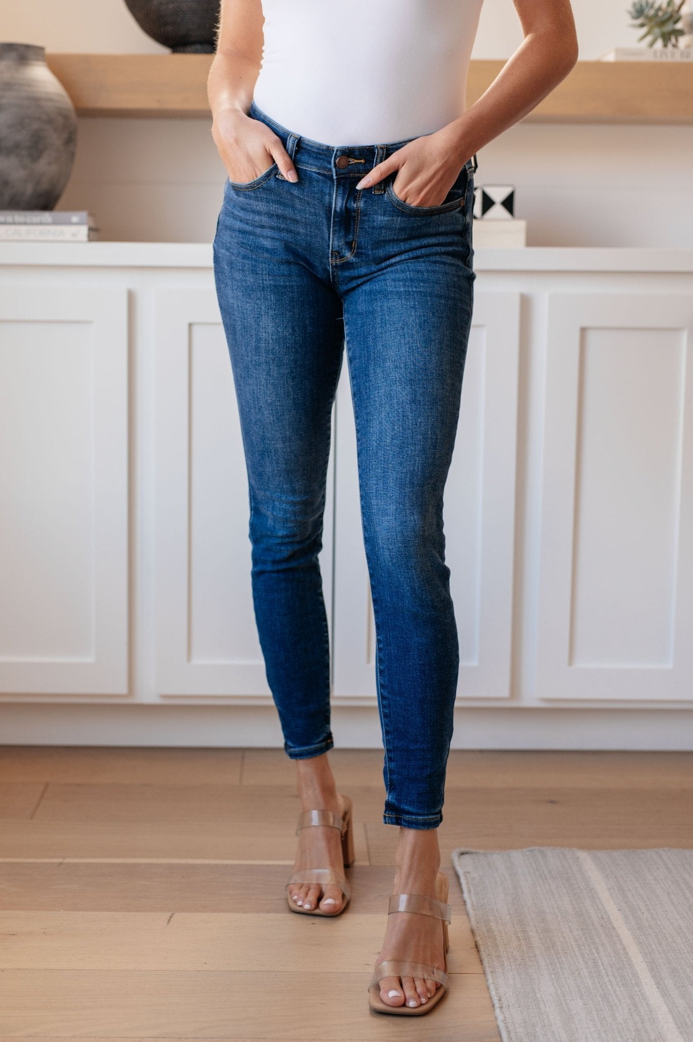 Maxine Mid - Rise Skinny Jeans (Online Exclusive) - Uptown Boutique Ramona