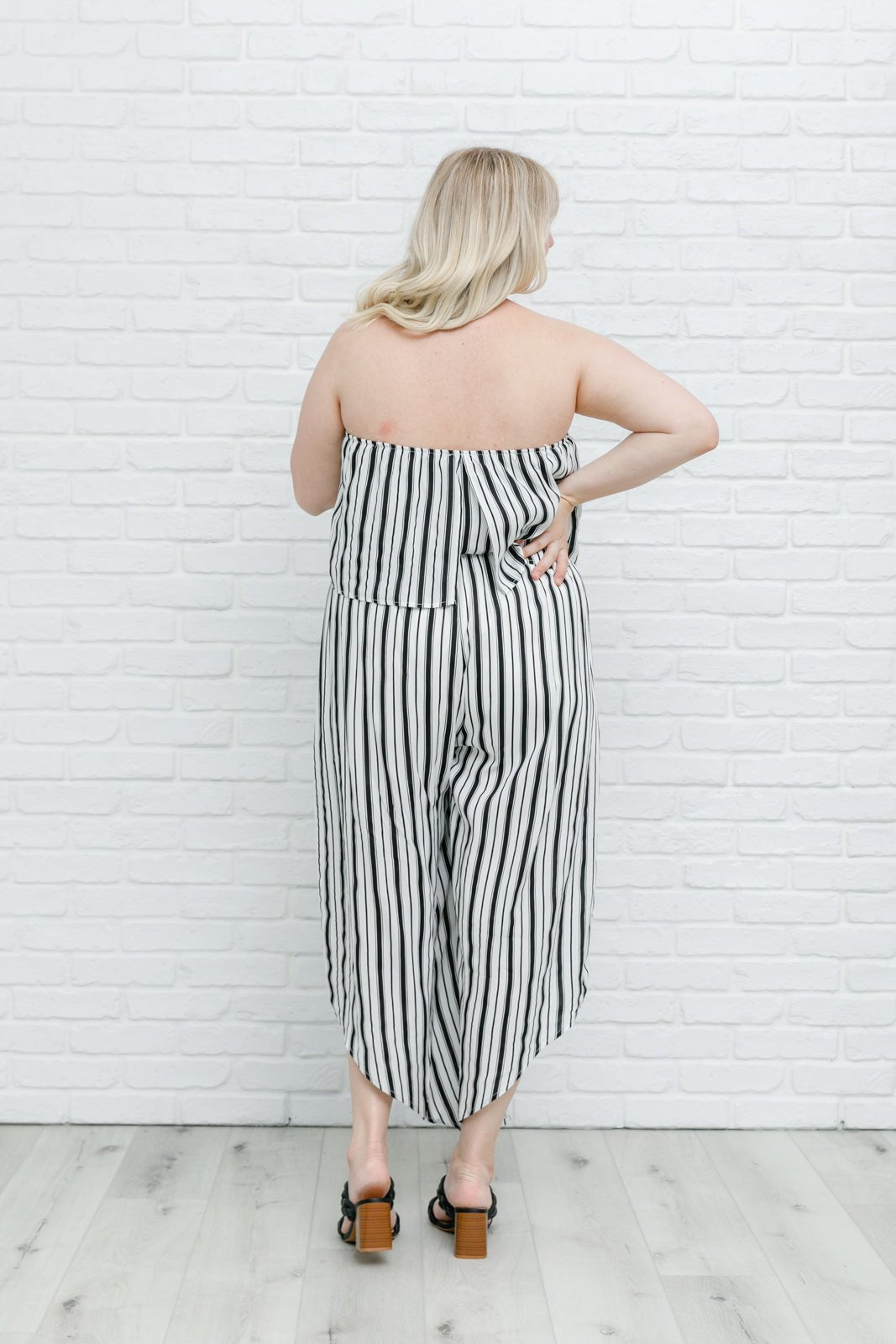 Modern Stripes Sleeveless Jumpsuit (Online Exclusive) - Uptown Boutique Ramona