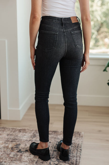 Octavia High Rise Control Top Skinny Jeans in Washed Black (Online Exclusive) - Uptown Boutique Ramona