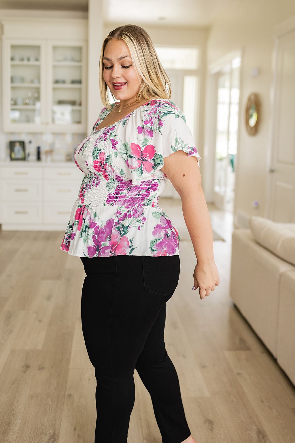 Oh So Simple Floral Blouse (Online Exclusive) - Uptown Boutique Ramona