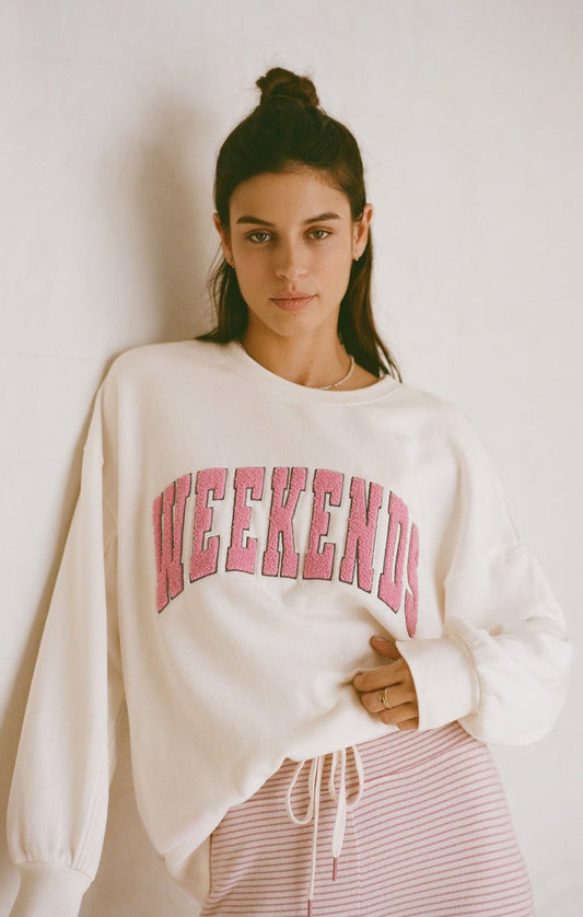 OVERSIZED WEEKENDS SWEATSHIRT - Uptown Boutique Ramona