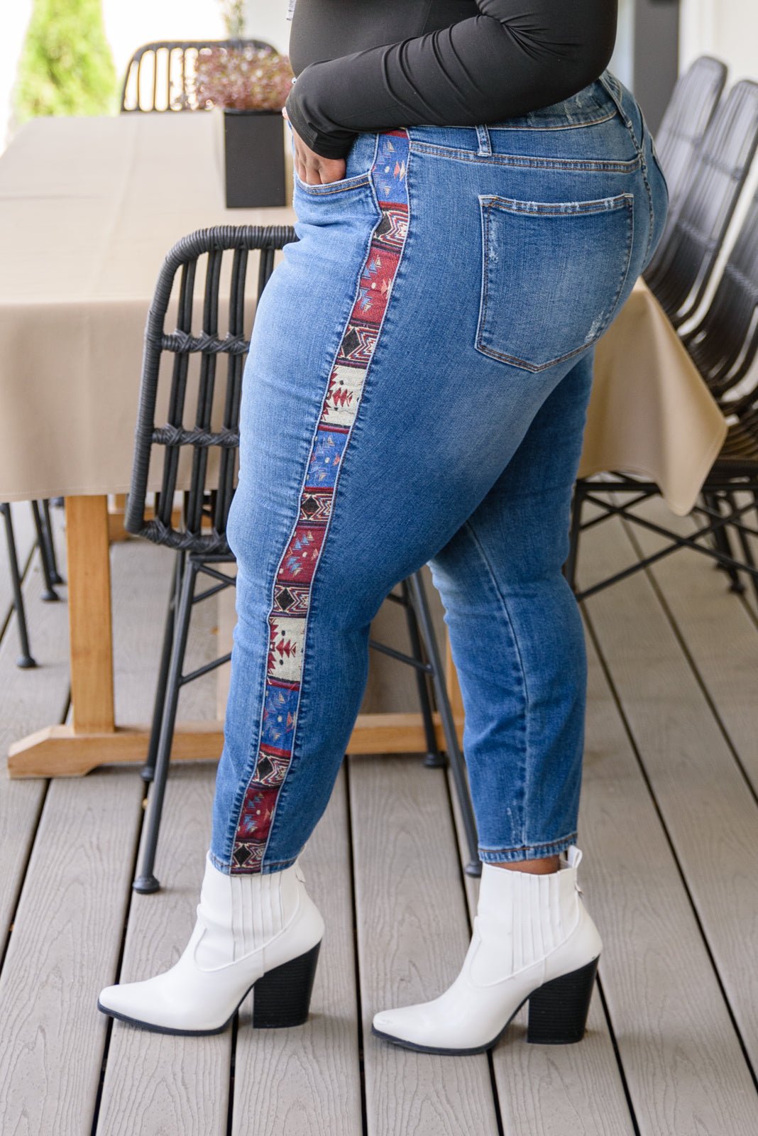 Rio Western Print Relaxed Jeans (Online Exclusive) - Uptown Boutique Ramona