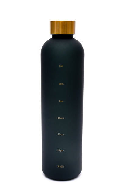 Sippin' Pretty 32 oz Translucent Water Bottle in Black & Gold (Online Exclusive) - Uptown Boutique Ramona