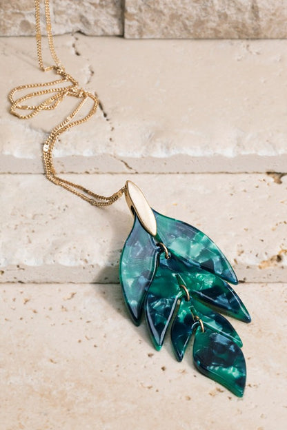 Arrow Leaf Necklace