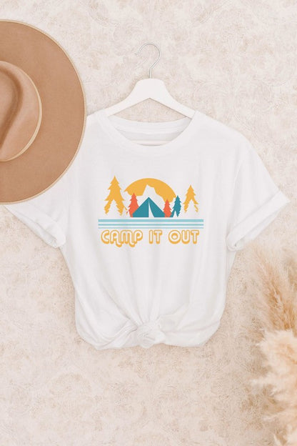 Camiseta con gráfico Camp It Out (exclusivo en línea)