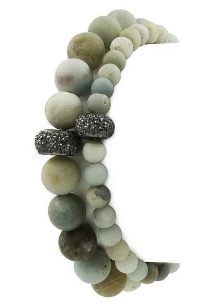Bracelet avec détails pavés de pierres semi-précieuses