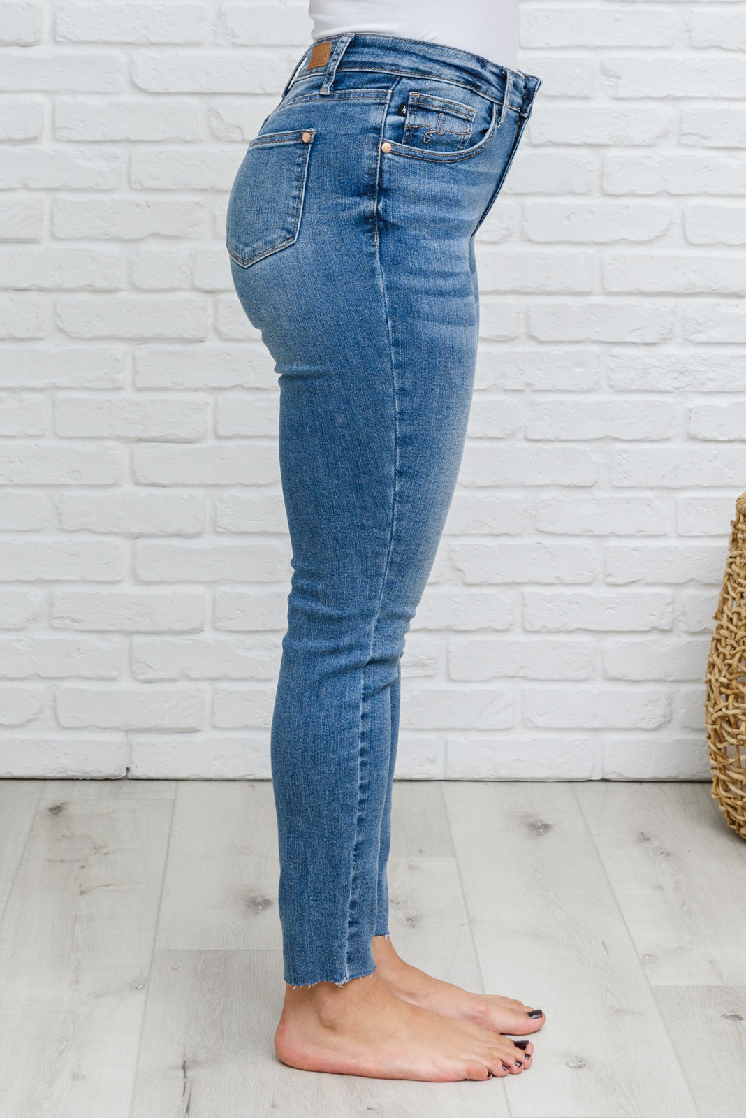 Becca Hi-Waisted Embroidered Pocket Relaxed Jeans (Online Exclusive)