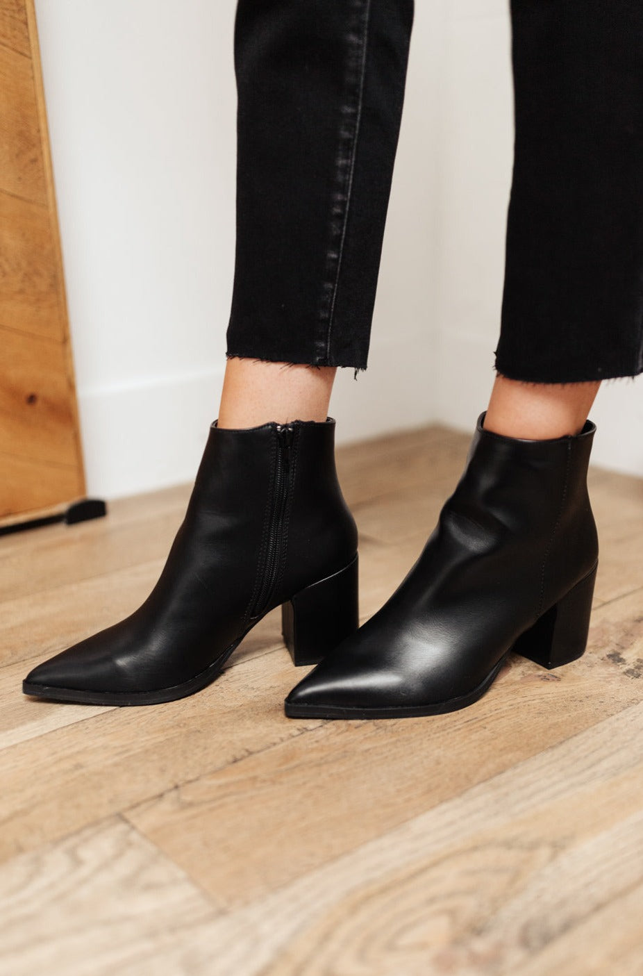 Amari Ankle Boots In Black (Online Exclusive)