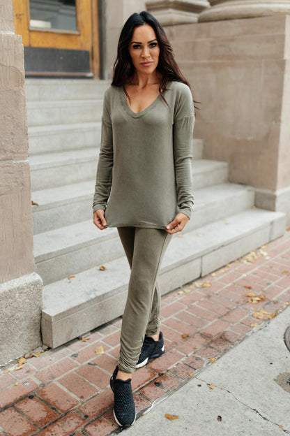 Essential Lounge Top in Mineral Wash Olive (Online Exclusive)