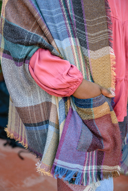 Fab In Plaid Kimono con bolsillos (exclusivo en línea)