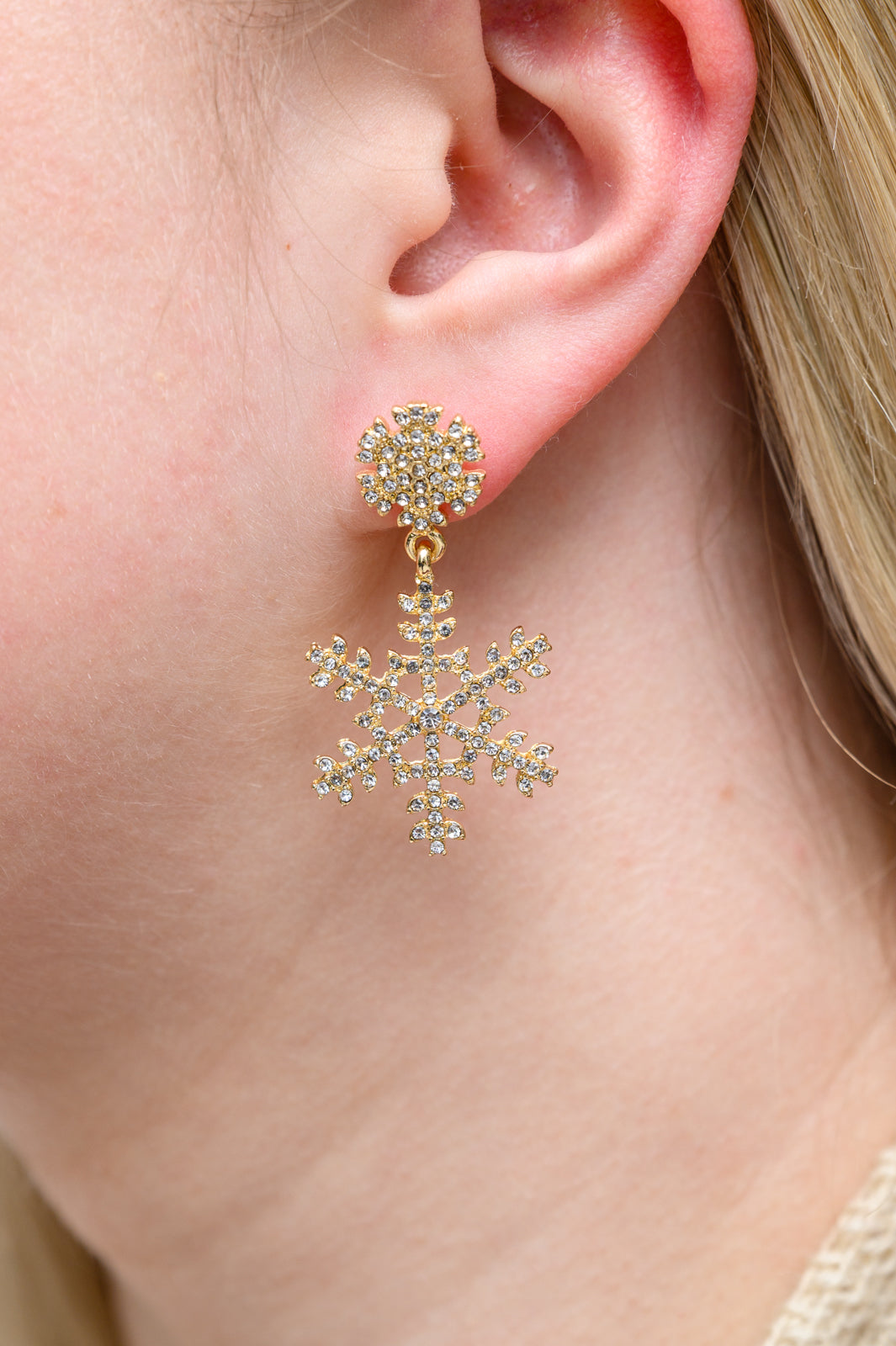 Falling Snowflake Earrings In Gold (Online Exclusive)