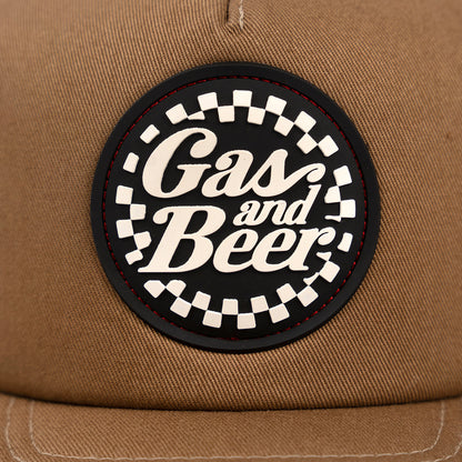 Sombrero de gasolina y cerveza