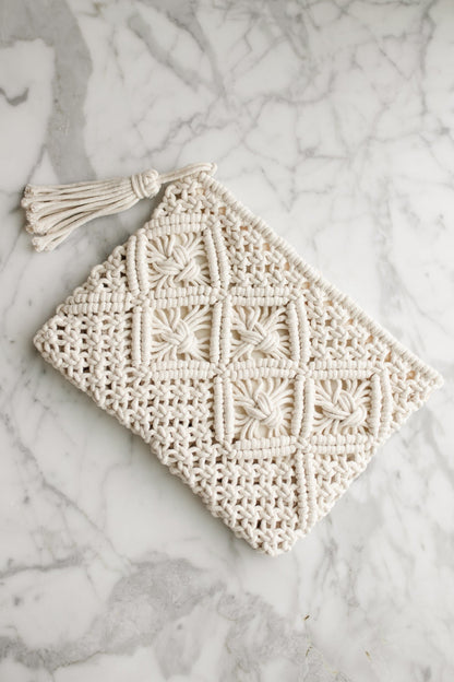 Gina Crochet Clutch (Online Exclusive)