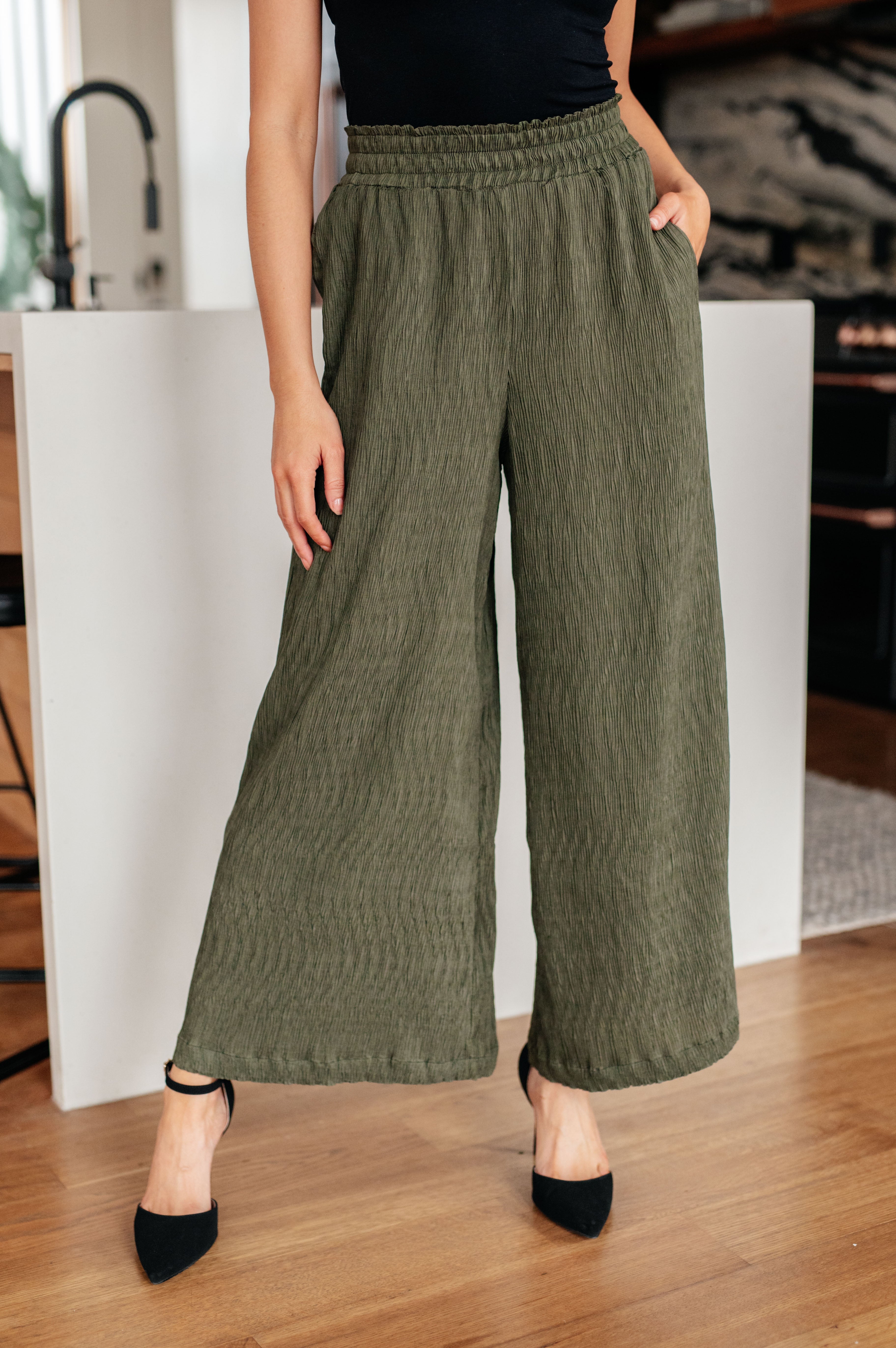 Step Into Boho Wide Leg Pant, Olive – Everyday Chic Boutique