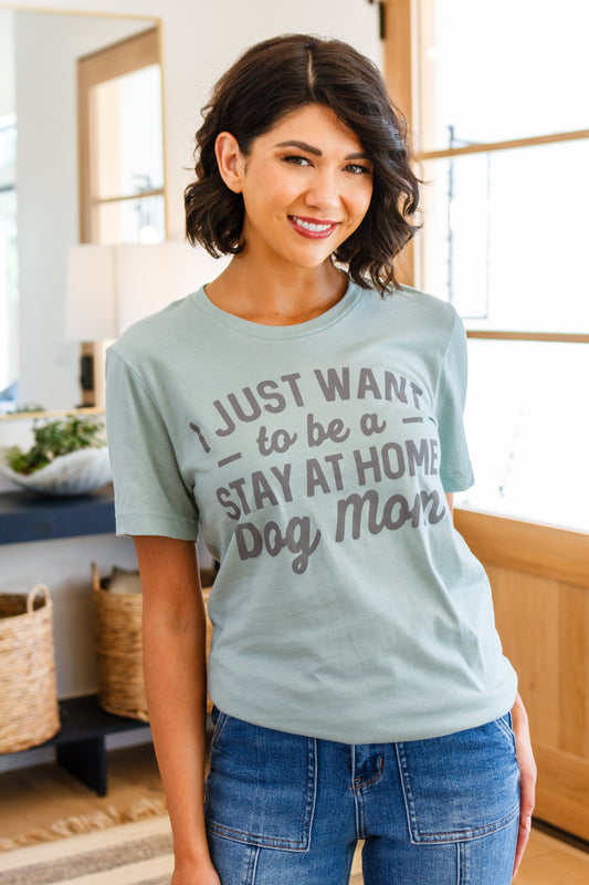 Camiseta con gráfico Stay At Home Dog Mom (exclusivo en línea)