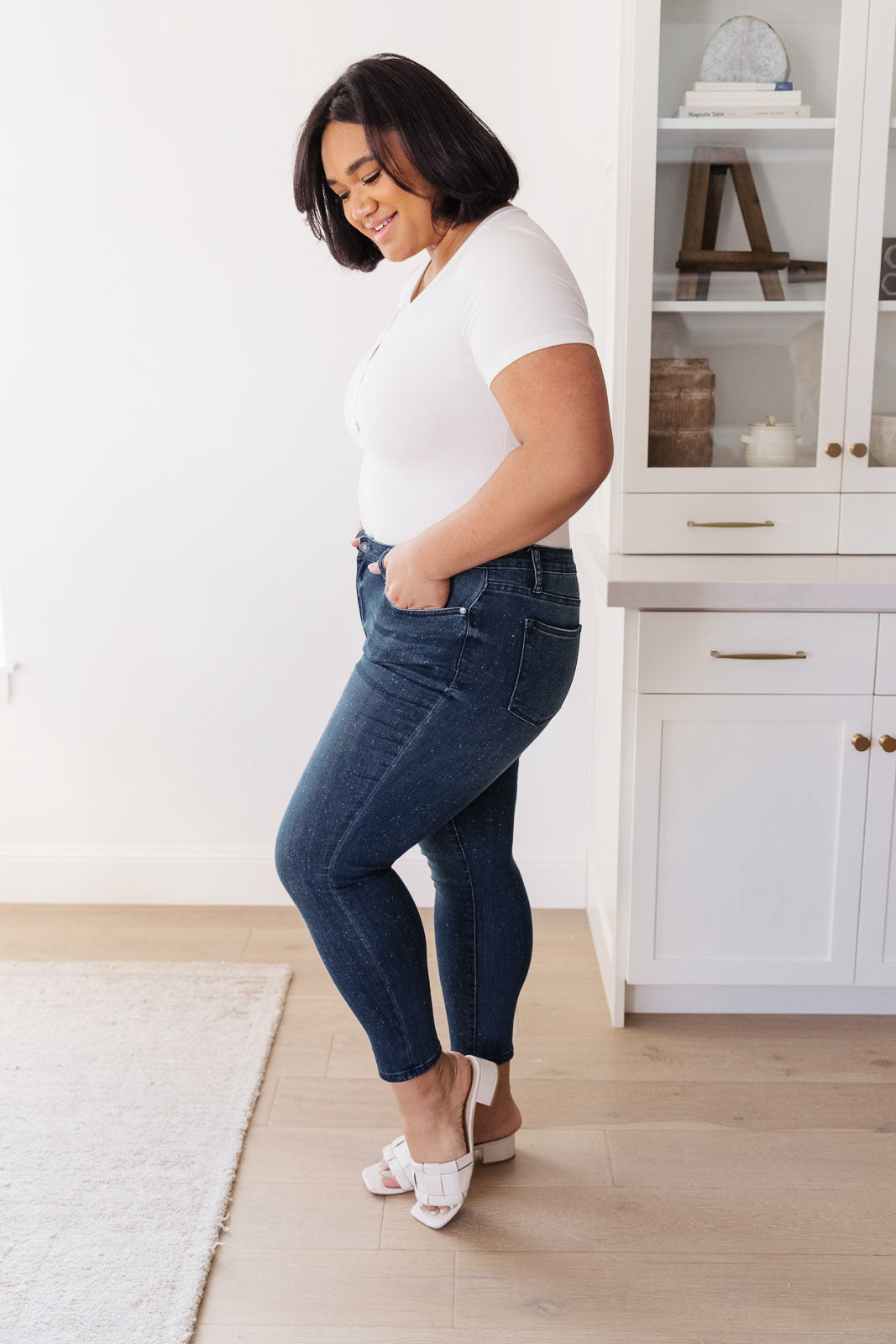 Mid-Rise Relaxed Fit Mineral Wash Jeans (Online Exclusive)