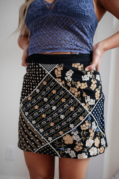 Minifalda vintage moderna (exclusiva en línea)