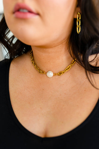 Ocean's Gold Shell Pendant Necklace (Online Exclusive)
