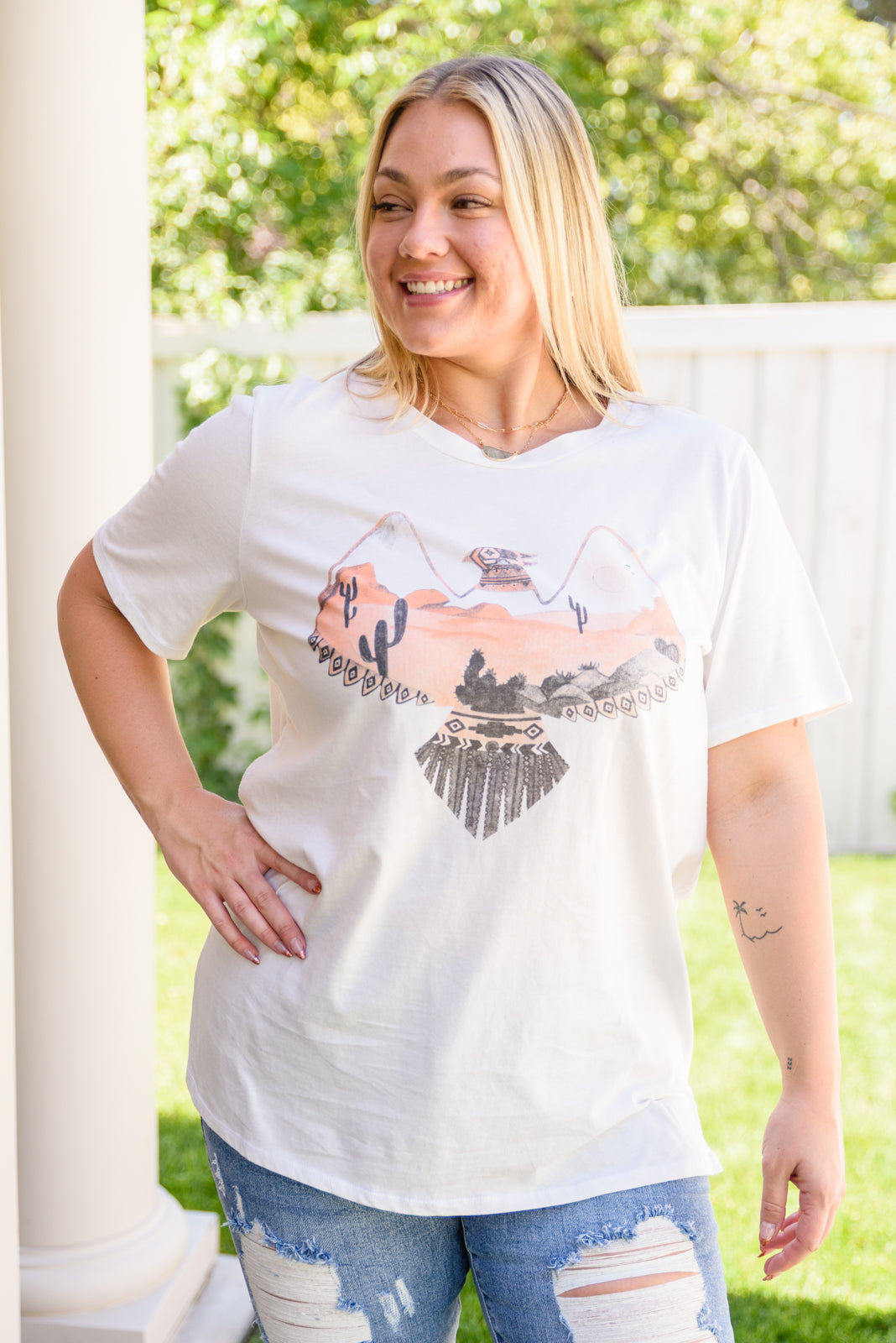 View Graphic T-Shirt (Online Uptown Boutique Ramona