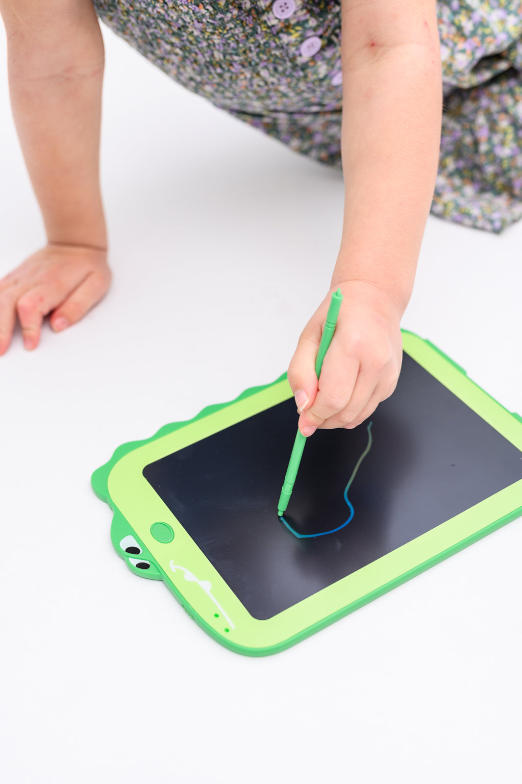 Sketch It Up LCD Drawing Board in Green (Online Exclusive)