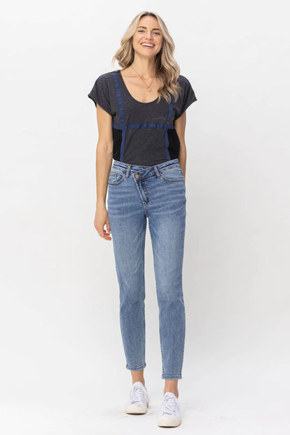 Sarah Crossover Relaxed Jeans
